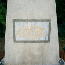 Stèle à la mémoire de l'amiral Amédée Courbet et des marins français morts à Penghu